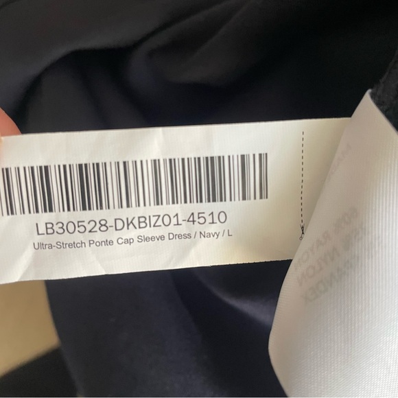 Quince Ultra-Stretch Ponte Cap Sleeve Dress in Navy - Picture 6 of 7